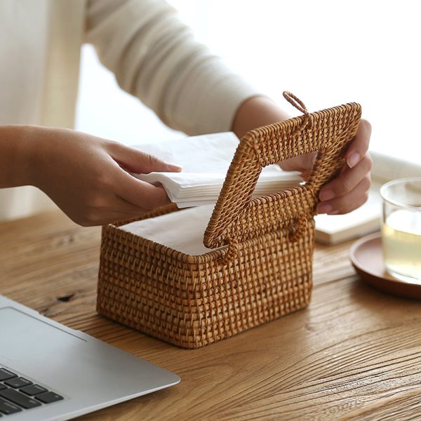 Emly Rattan Tissue Box – Artisanal Design for Natural Home Decor