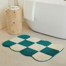 Fluffy Checkerboard Bathmat – Anti-Slip Luxury Rug for Bathroom or Hallway