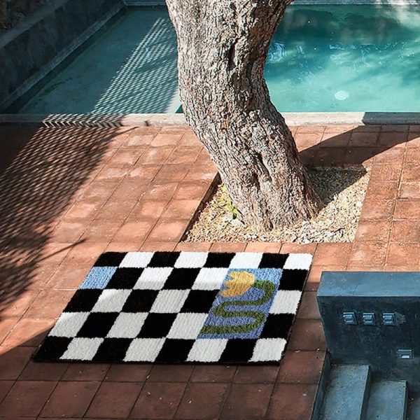 Fluffy Checkerboard Bathmat – Anti-Slip Luxury Rug for Bathroom or Hallway - Image 2