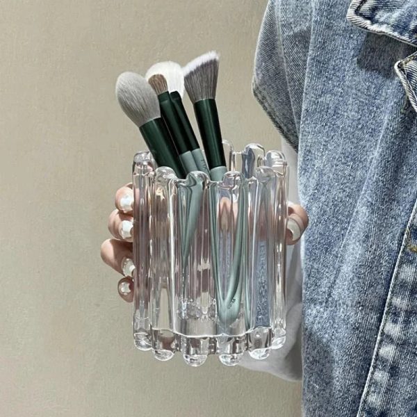 Glossy Wavy Striped Edge Makeup Brush Holder - Image 2
